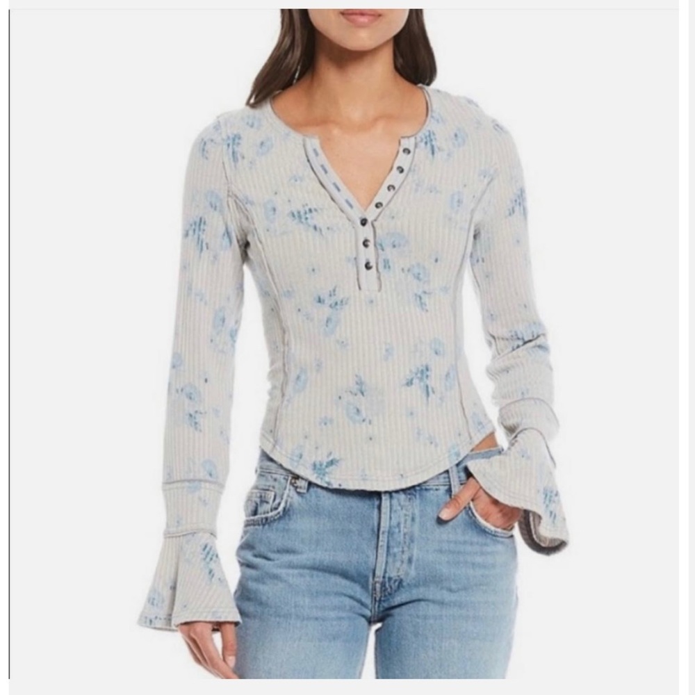 Free People Henley thermal top with bell sleeves large gray w/turquoise